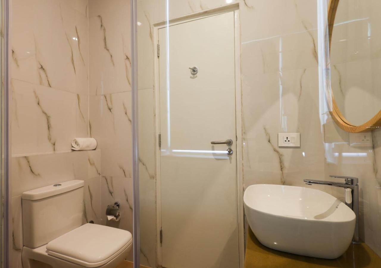 Bloom Hotel - Golf Course Road, Sector 43 غورغاون المظهر الخارجي الصورة
