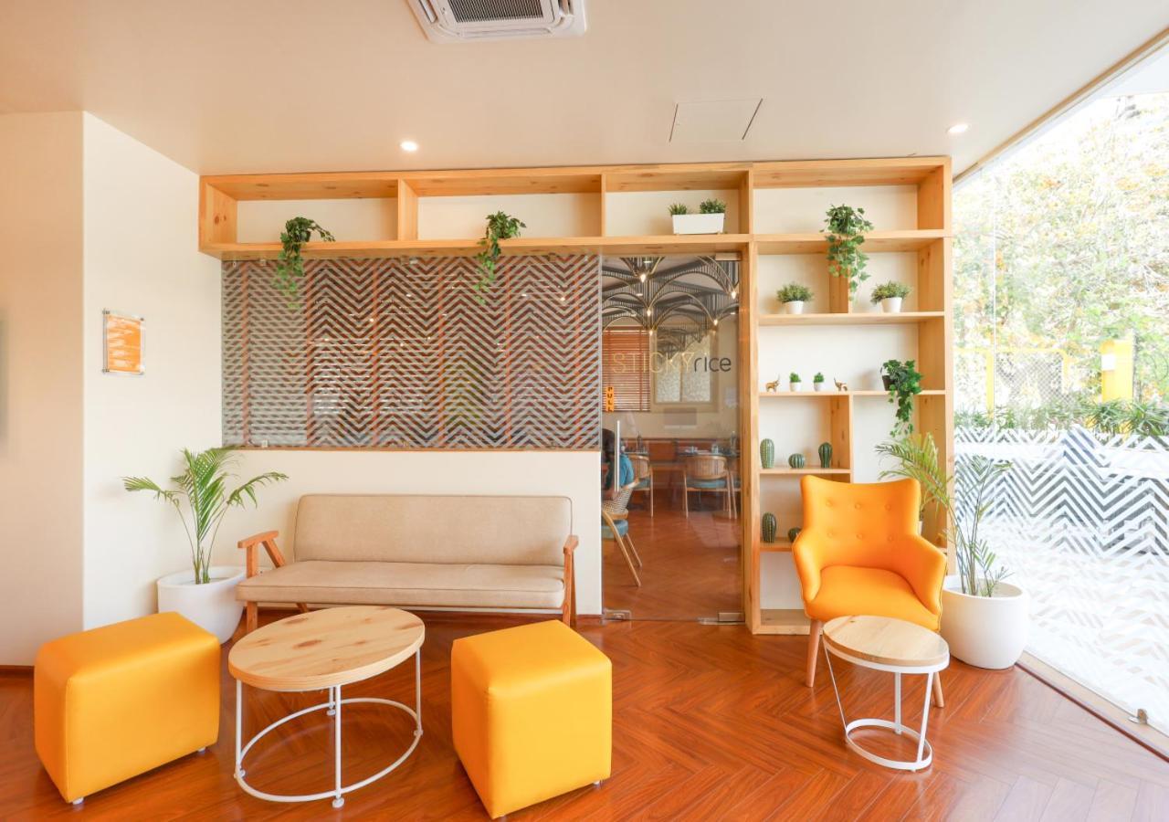 Bloom Hotel - Golf Course Road, Sector 43 غورغاون المظهر الخارجي الصورة