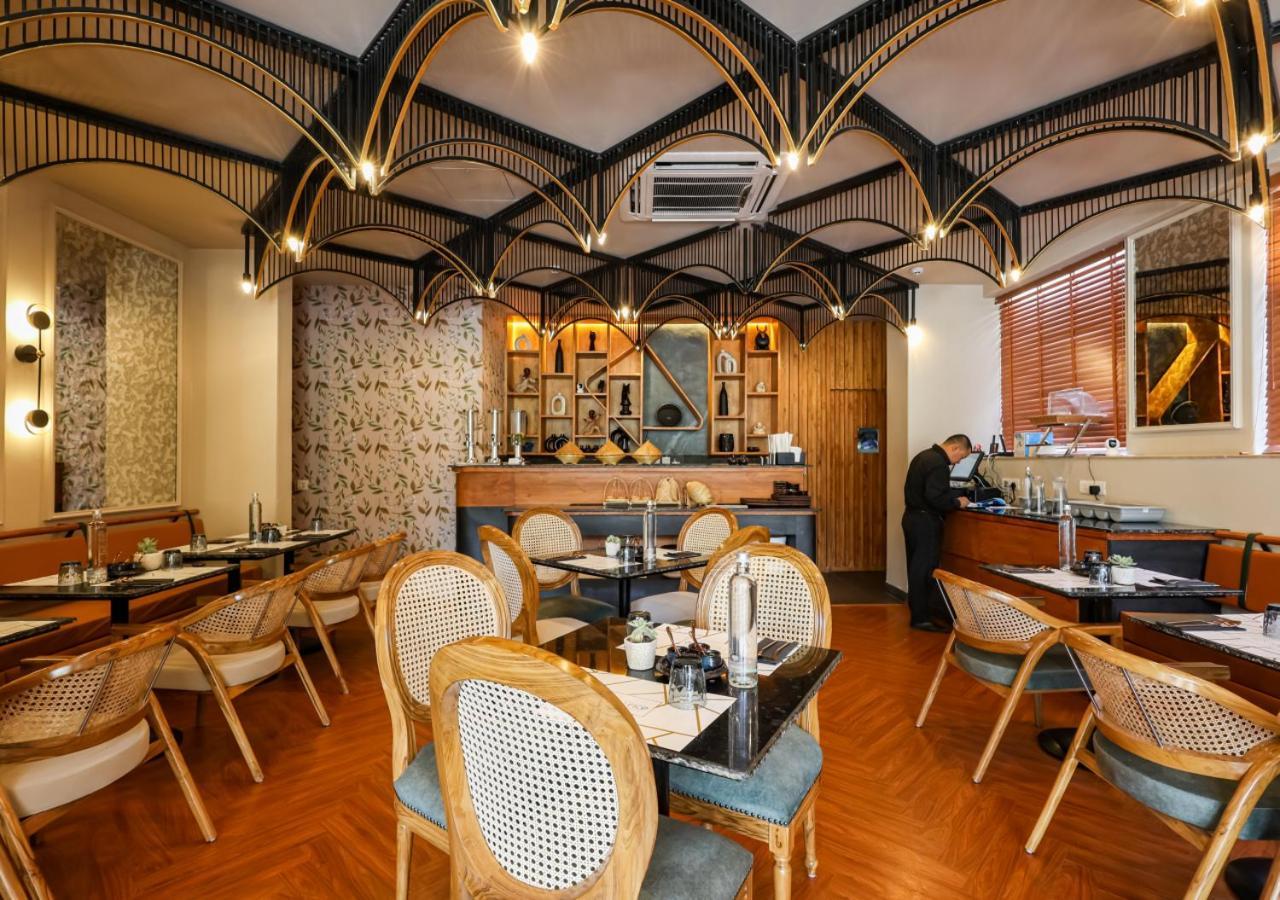 Bloom Hotel - Golf Course Road, Sector 43 غورغاون المظهر الخارجي الصورة